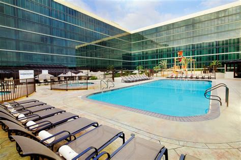 hilton anaheim california.